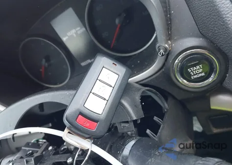 2018 Mitsubishi Eclipse Cross Se/Sel z USA, uszkodzony, nr VIN JA4AT5AA3JZ067828